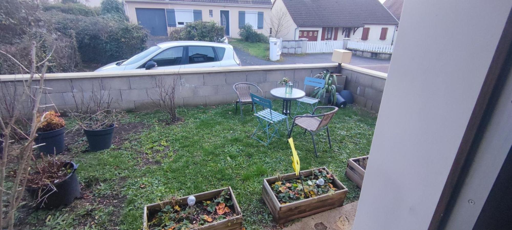Privee Avec Espaces Partages Chez La Famille D'anthony Homestay Nevers